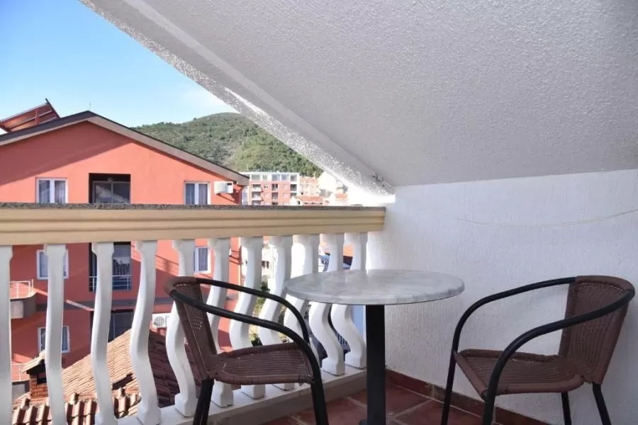 Tatjana_DBL mansard_03.jpeg